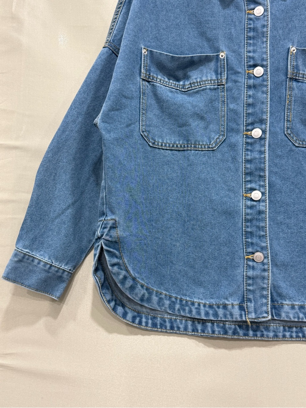 Blue Denim Jean Jacket with Chest Pockets - Classic Workwear Style - Picture 3 of 12